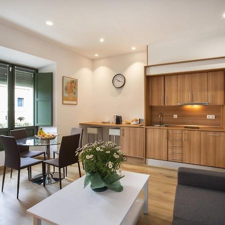 Apartament Al Cor Del Barri Vell De Girona Exteriör bild