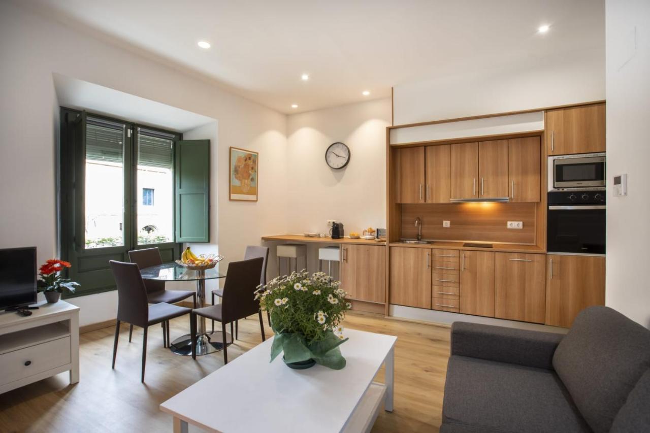 Apartament Al Cor Del Barri Vell De Girona Exteriör bild