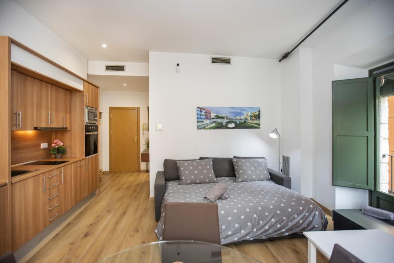 Apartament Al Cor Del Barri Vell De Girona Exteriör bild